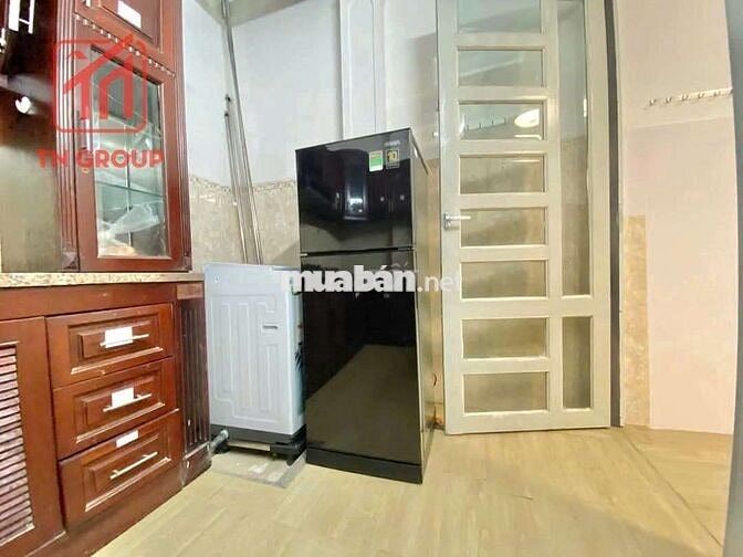 Sang gấp 7p full khách Trần Quang Diệu, Q3