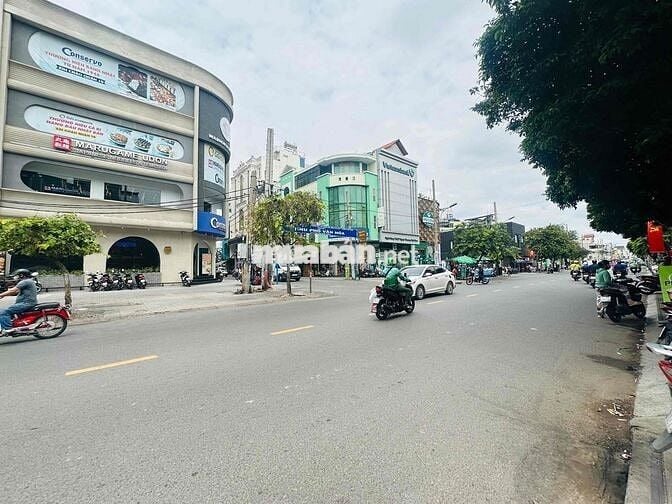 MẶT TIỀN CMT8 7 TẦNG 105M2 - DÒNG TIỀN 78TR/THÁNG CHÀO 28Tỷ