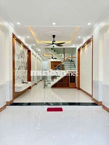 Bán nhà mới hoàn thiện ngay vincom 550 dĩ an