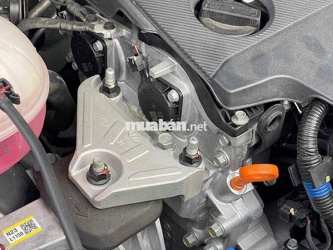 Hyundai Santa Fe 2022 2.4 Xăng tiêu chuẩn - 18000