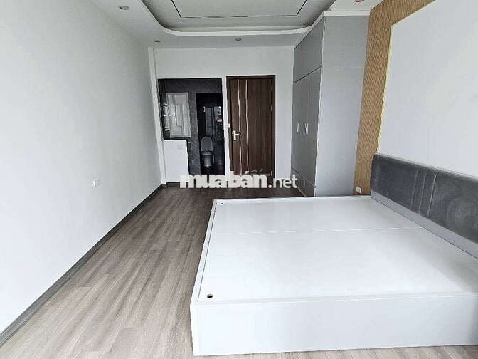Nhà Thạch bàn mới - Gần trường gần chợ - Tiện ích bạt ngàn