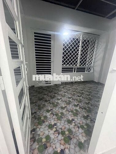 CHO THUÊ NHÀ 3 LẦU GIÁ RẺ MẶT ĐƯỜNG TA 35 P. THỚI AN TP. HCM