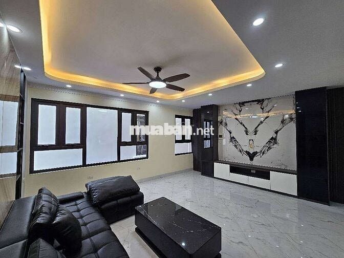 BÁN NHÀ PHỐ BỒ ĐỀ 6 TẦNG THANG MÁY CÁNH 10 M RA Ô TÔ CHÁNH