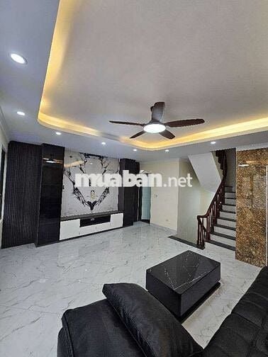 BÁN NHÀ PHỐ BỒ ĐỀ 6 TẦNG THANG MÁY CÁNH 10 M RA Ô TÔ CHÁNH