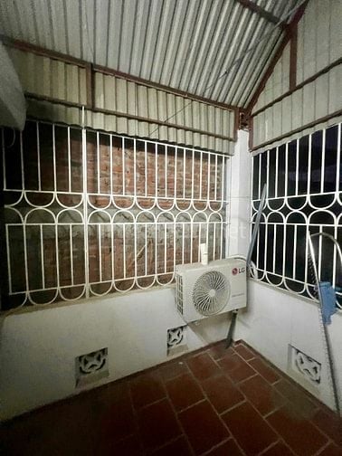 Cần cho thuê nhà nguyên căn mặt ngõ Quan Thổ 3 Đống Đa, Hà Nội 
