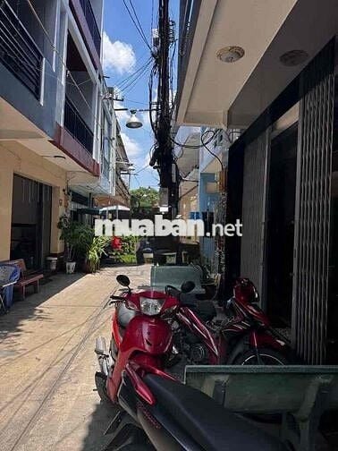 cho thuê nhà hẻm 1/ đường mò gốm F9 Quận 6
