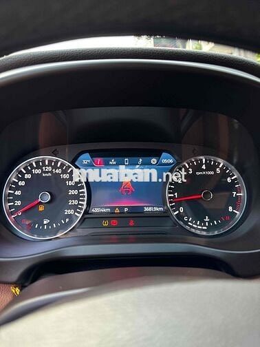 VinFast Lux A2.0 2021 Premium 2.0 AT - 43500 km