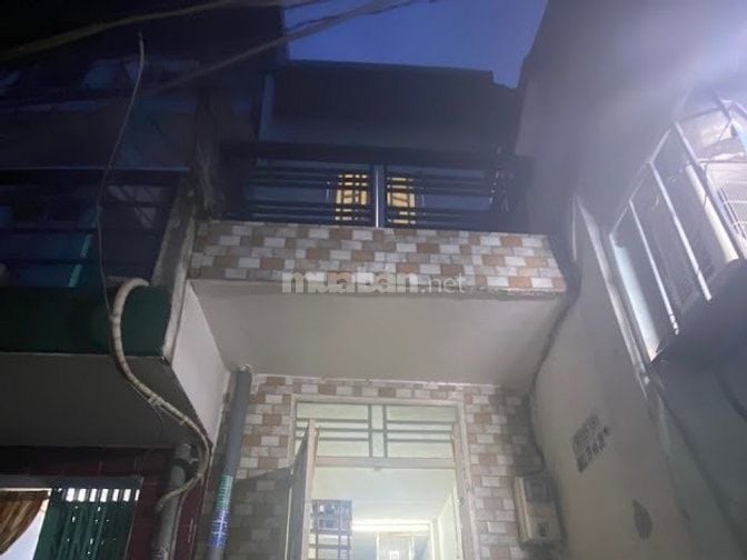 Bán nhà 1T 1L - DTSD 30,2m2 Thị Nghè Hàng Xanh - Ban Công Thoáng 