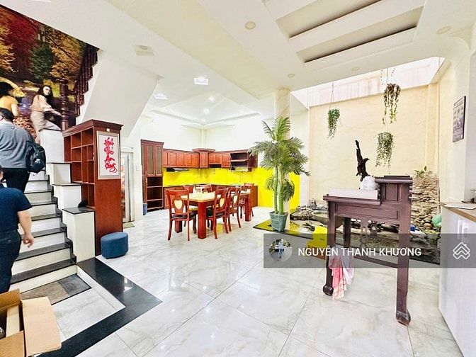 Biệt Thự ( 8*17m ) 3 Lầu-  Sẵn Nội Thất Như hình - Dương Quảng Hàm P5