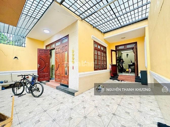 Biệt Thự ( 8*17m ) 3 Lầu-  Sẵn Nội Thất Như hình - Dương Quảng Hàm P5