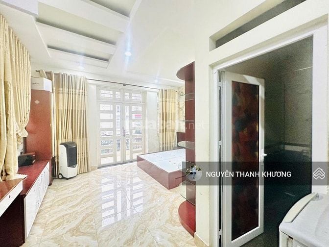 Biệt Thự ( 8*17m ) 3 Lầu-  Sẵn Nội Thất Như hình - Dương Quảng Hàm P5
