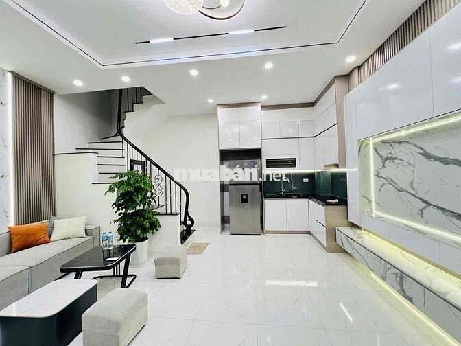 PHỐ HOÀ BÌNH 7 NHÀ LÔ GÓC 38M2 x 5T 4PN - MẶT NGÕ THÔNG TRƯỚC NHÀ 2M