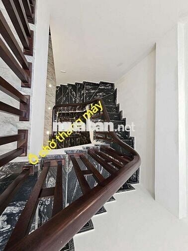 Bán nhà phố Sài Đồng- mới xây 49m × 8.3 tỷ gần siêu thị Aeon Long Biên