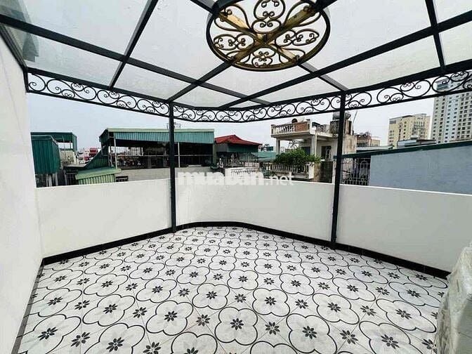 PHỐ HOÀ BÌNH 7 NHÀ LÔ GÓC 38M2 x 5T 4PN - MẶT NGÕ THÔNG TRƯỚC NHÀ 2M
