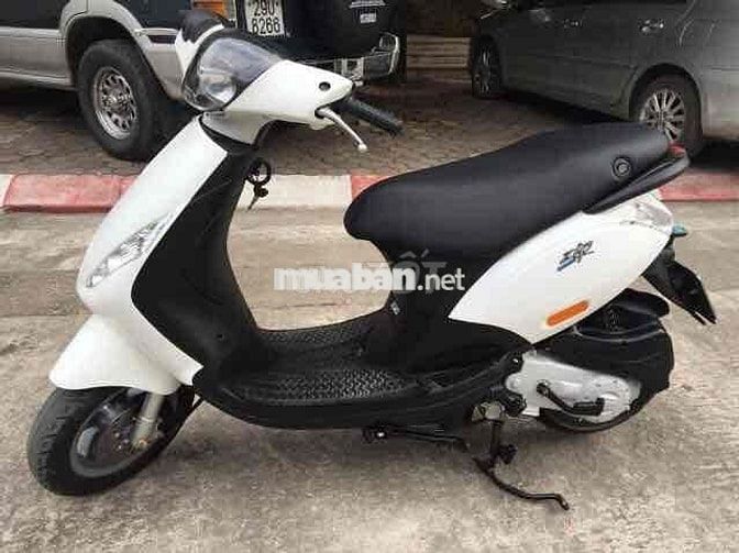 xe zip piaggio màu trắng