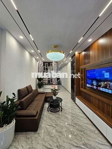 Bán nhà phố Sài Đồng- mới xây 49m × 8.3 tỷ gần siêu thị Aeon Long Biên