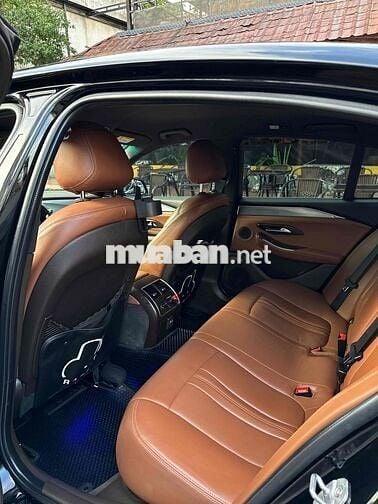VinFast Lux A2.0 2021 Premium 2.0 AT - 43500 km