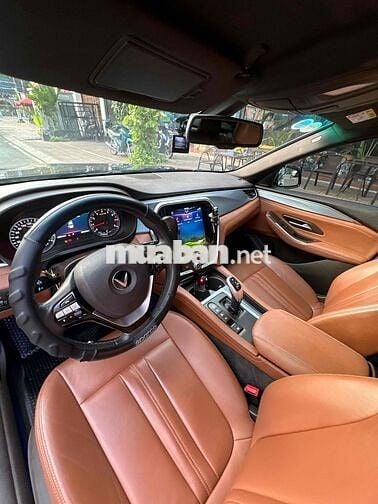 VinFast Lux A2.0 2021 Premium 2.0 AT - 43500 km