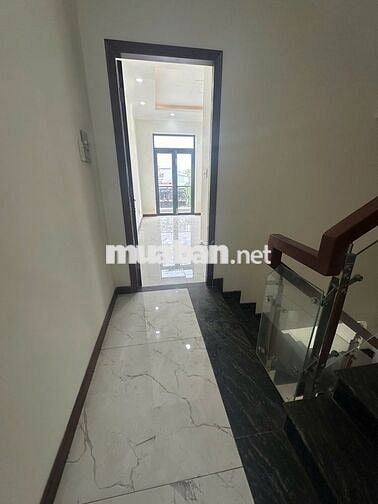 Cần cho thuê nhanh căn nhà phố Đ, Nguyễn Thị Khắp, Giá hạt dẻ