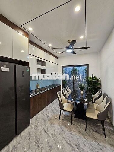 Bán nhà phố Sài Đồng- mới xây 49m × 8.3 tỷ gần siêu thị Aeon Long Biên