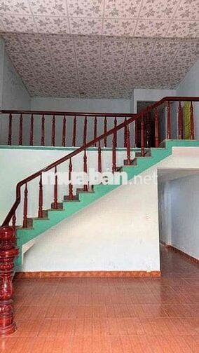 Nhà kiệt ô tô Nguyễn lương bằng