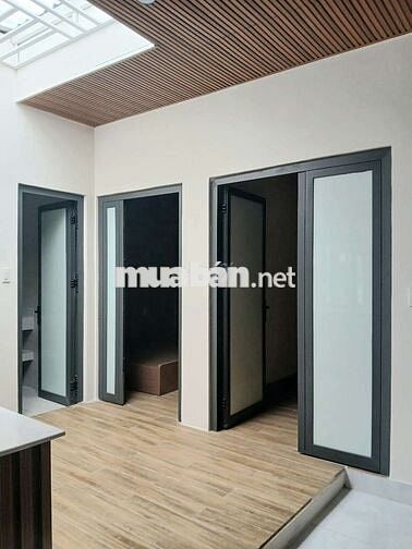 NHÀ ĐẸP MT SONG HÀNH QL22,TRUNG CHÁNH, HÓC MÔN,NGANG 4.5M,6,5 TỶ