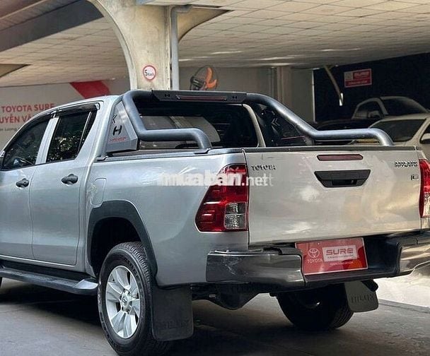 Toyota Hilux 2.4E AT 4x2 – Bán Tải Máy Dầu