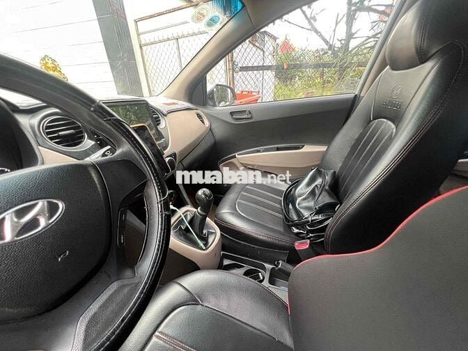 Bán xe chính chủ gia đình Hyundai Grand i10