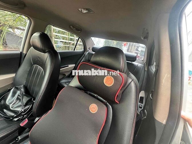 Bán xe chính chủ gia đình Hyundai Grand i10