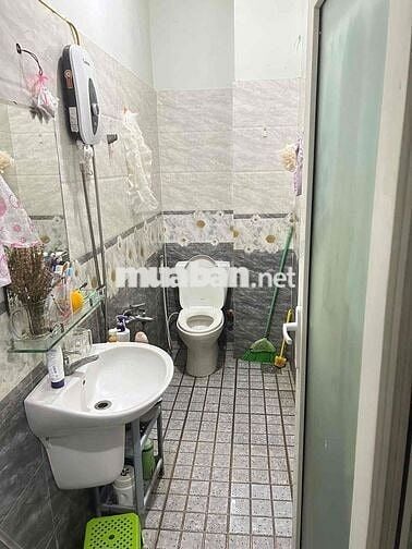 Trệt 2 lầu 5*12; 4pn đg xe tải Rẻ chốt lẹ