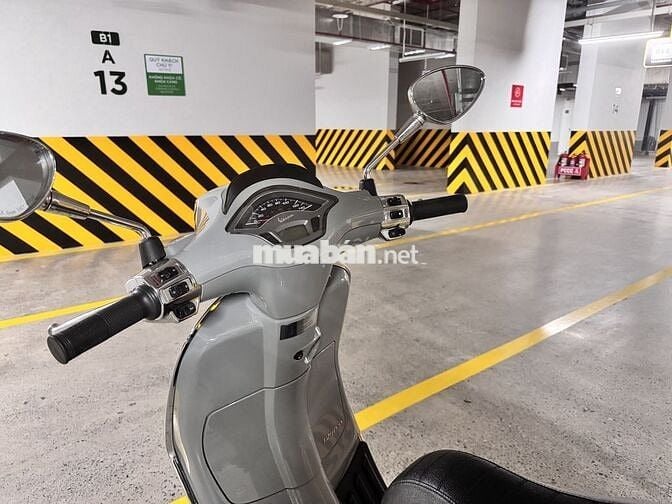 Vespa 125 Sprint 2022 - Xám nguyên bản - Chính chủ