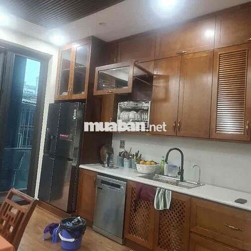 BÁN NHÀ PHÂN LÔ LÁNG HẠ 7 TẦNG THANG MÁY