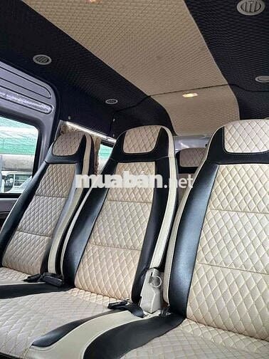 Ford Transit 2019 - 150000 km - Bản trung