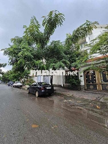 BÁN ĐẤT QUẬN 7 – HẺM LỚN HUỲNH TẤN PHÁT, NGAY CHỢ PHÚ THUẬN