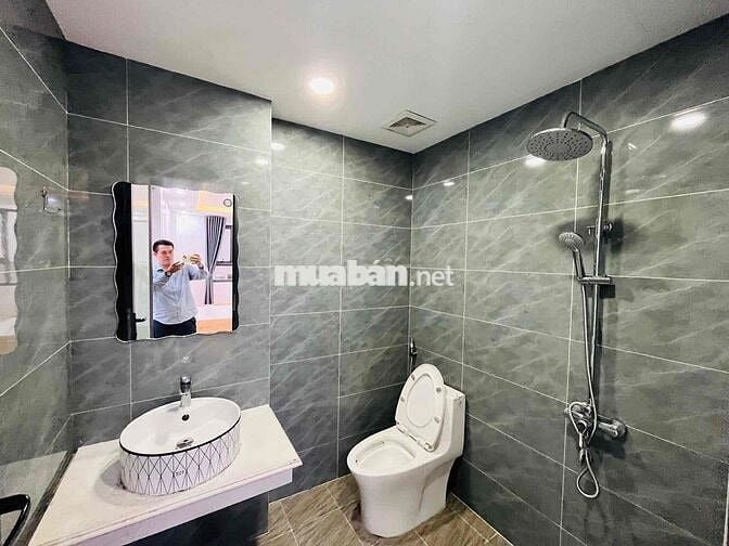 Bán nhà Đống Đa - Phố Tây Sơn, 32m2 x 5 tầng, MT 4,2m, giá 9.1 tỷ, lô
