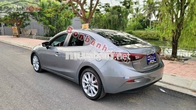 Mazda 3 1.5 AT 2015