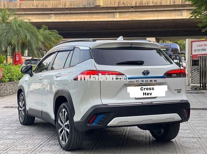 Toyota Corolla Cross 2022 1.8HV - 22000 km