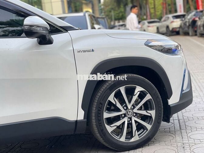 Toyota Corolla Cross 2022 1.8HV - 22000 km