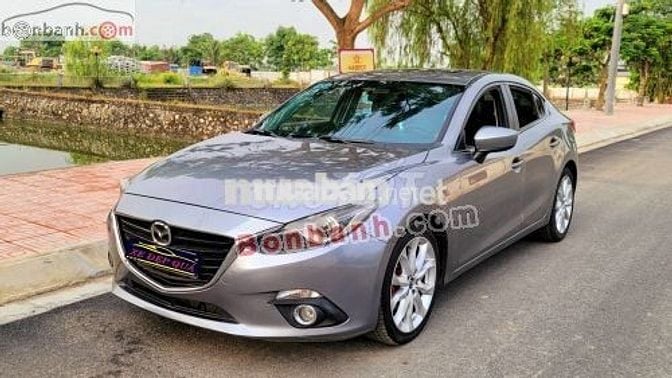 Mazda 3 1.5 AT 2015