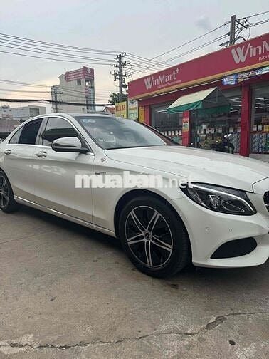 Mercedes Benz C Class 2018 C200 - 42000 km