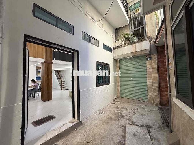 NHÀ TÂN MAI-NGUYỄN CHÍNH- MT4.5m, 33m2, Chào 5.8TỶ(CTL)-NGÕ 3 GÁC , RỘ