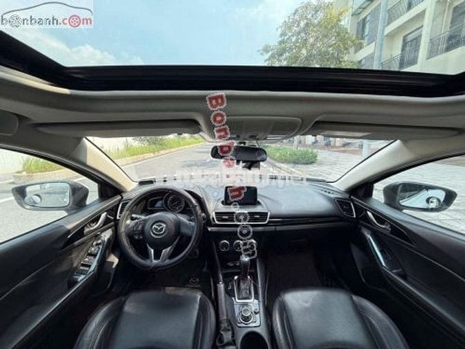 Mazda 3 1.5 AT 2015
