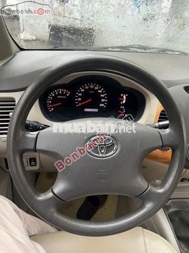 Toyota Innova G 2011