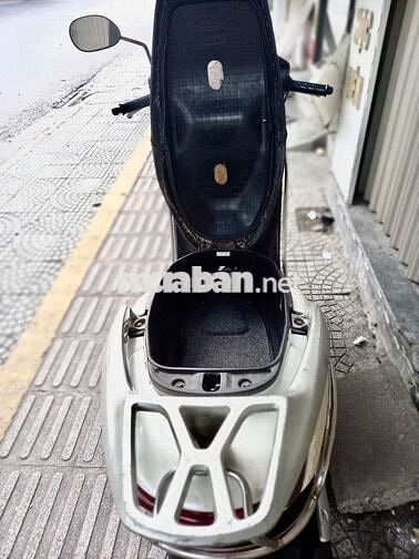 Xe Lead trắng đẹp, biển 43