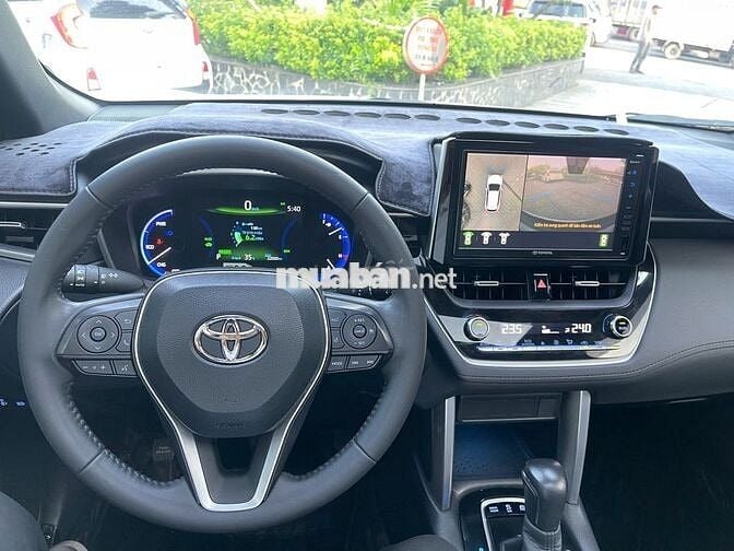 Toyota Corolla Cross 2022 1.8HV - 22000 km