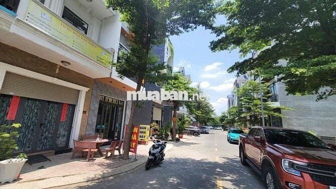làm ăn thua bán để trả nợ 185m2 (ngang 10 dài 18,5)
