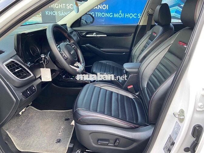 Kia Seltos 2023 GT-Line bản cao nhất 6 túi khí