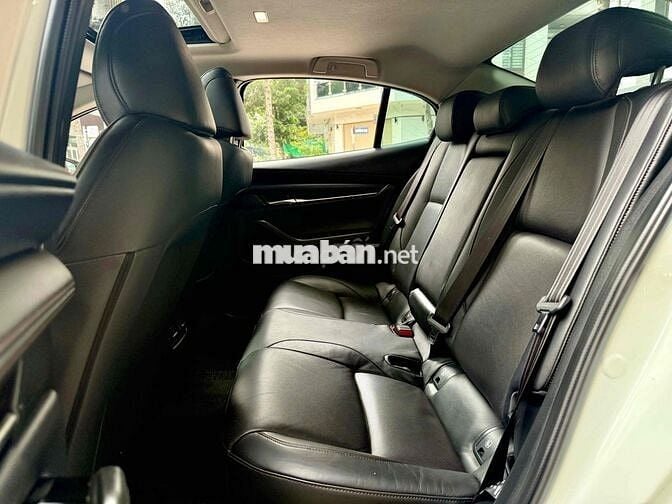 Mazda 3 2021 1.5 Premium - 38000 km