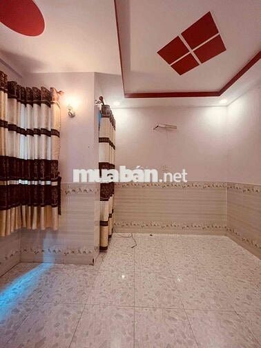Nhà Sạch Sẻ Có Nội Thất DT 5x6 1Trệt 2Lầu 2Pn 3Wc Điện Nước Riêng