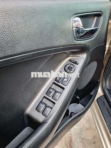 Kia K3 1.6 AT 2013 1 đời chủ đi 104000 km siêu cọp
